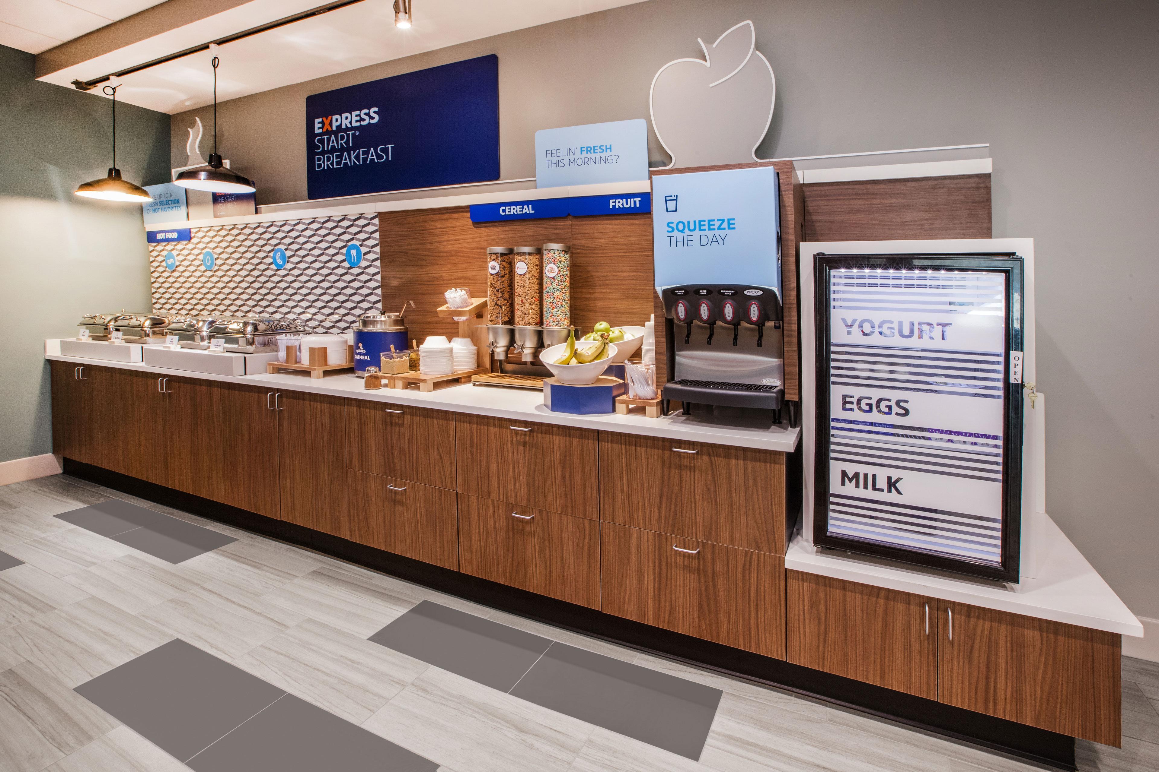 Holiday Inn Express Reno Airport By Ihg Exterior photo