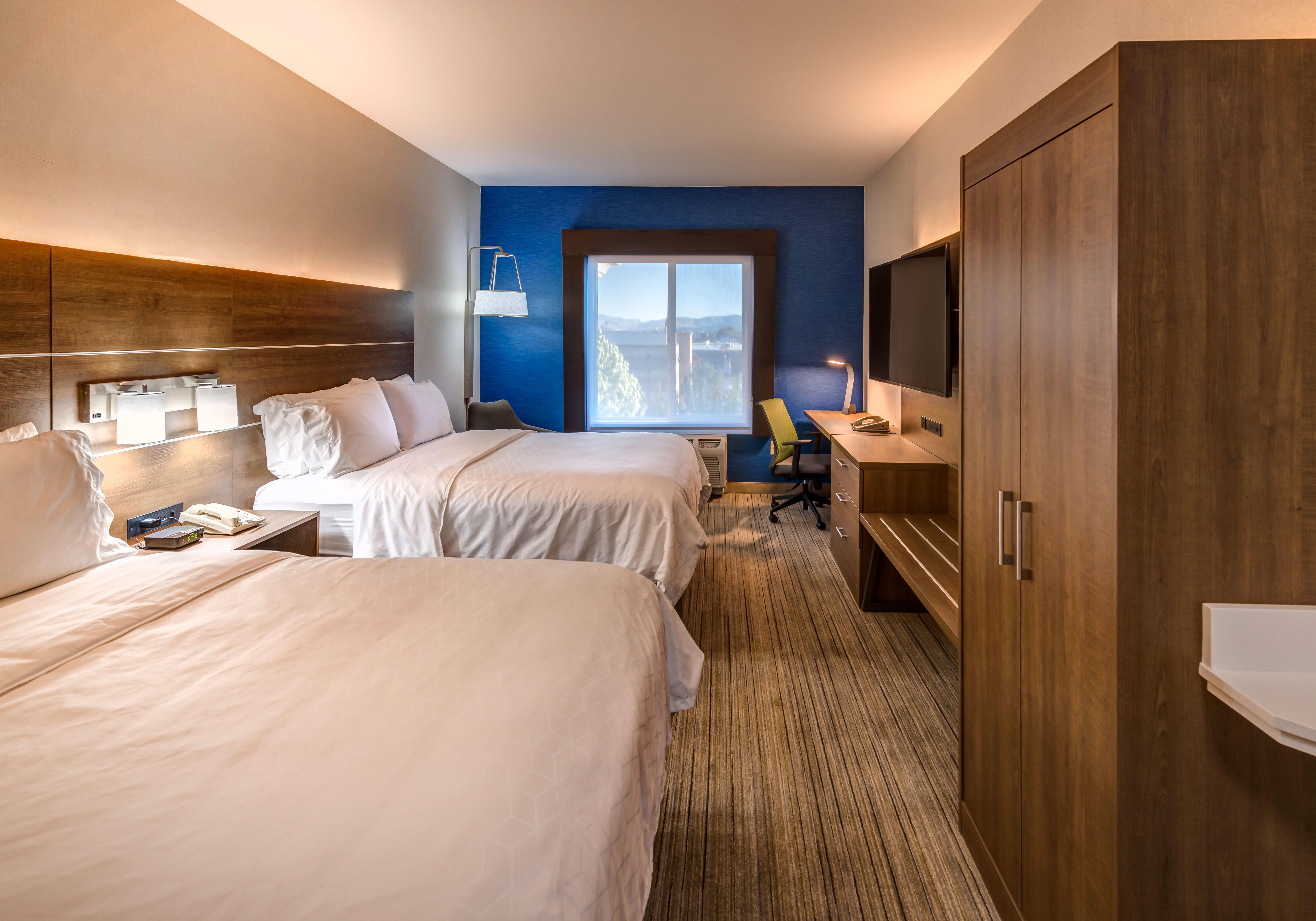 Holiday Inn Express Reno Airport By Ihg Exterior photo