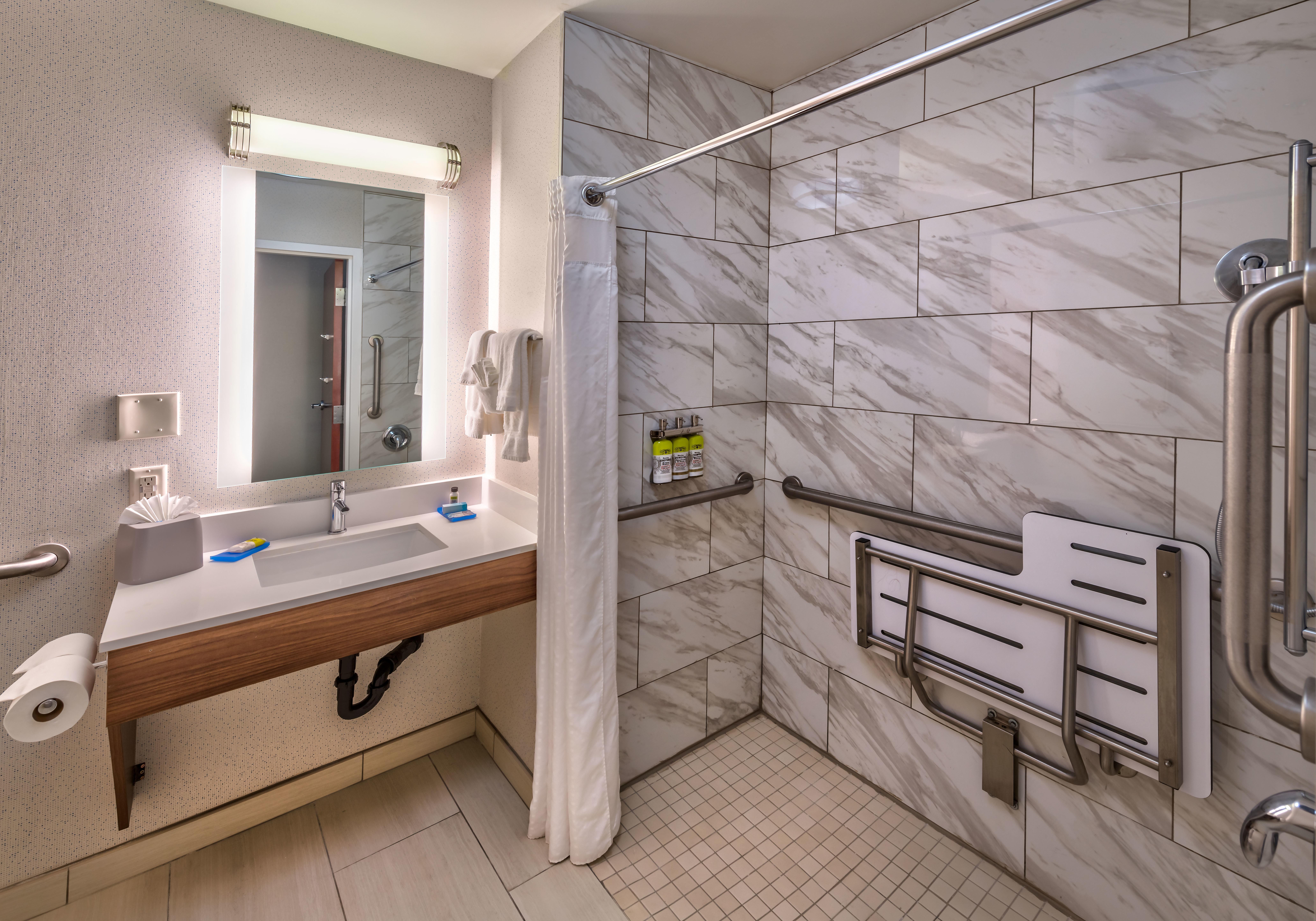 Holiday Inn Express Reno Airport By Ihg Exterior photo