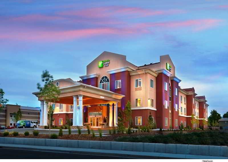 Holiday Inn Express Reno Airport By Ihg Exterior photo